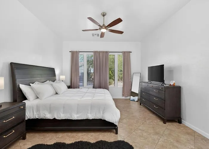 Holiday home Pickleball 6 Min To Cardinals Dt Phx 25 Min