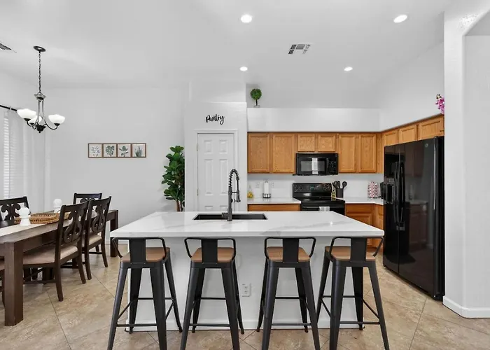 Holiday home Pickleball 6 Min To Cardinals Dt Phx 25 Min